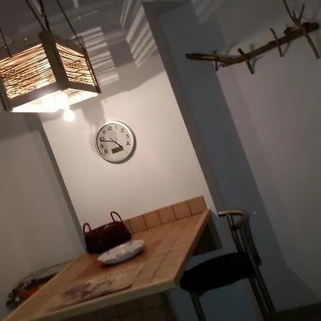 度假居 Artemide 17 Casa Vacanza 塔兰托